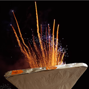 Pyrotrade Golden Rain Blue Comet Zipper